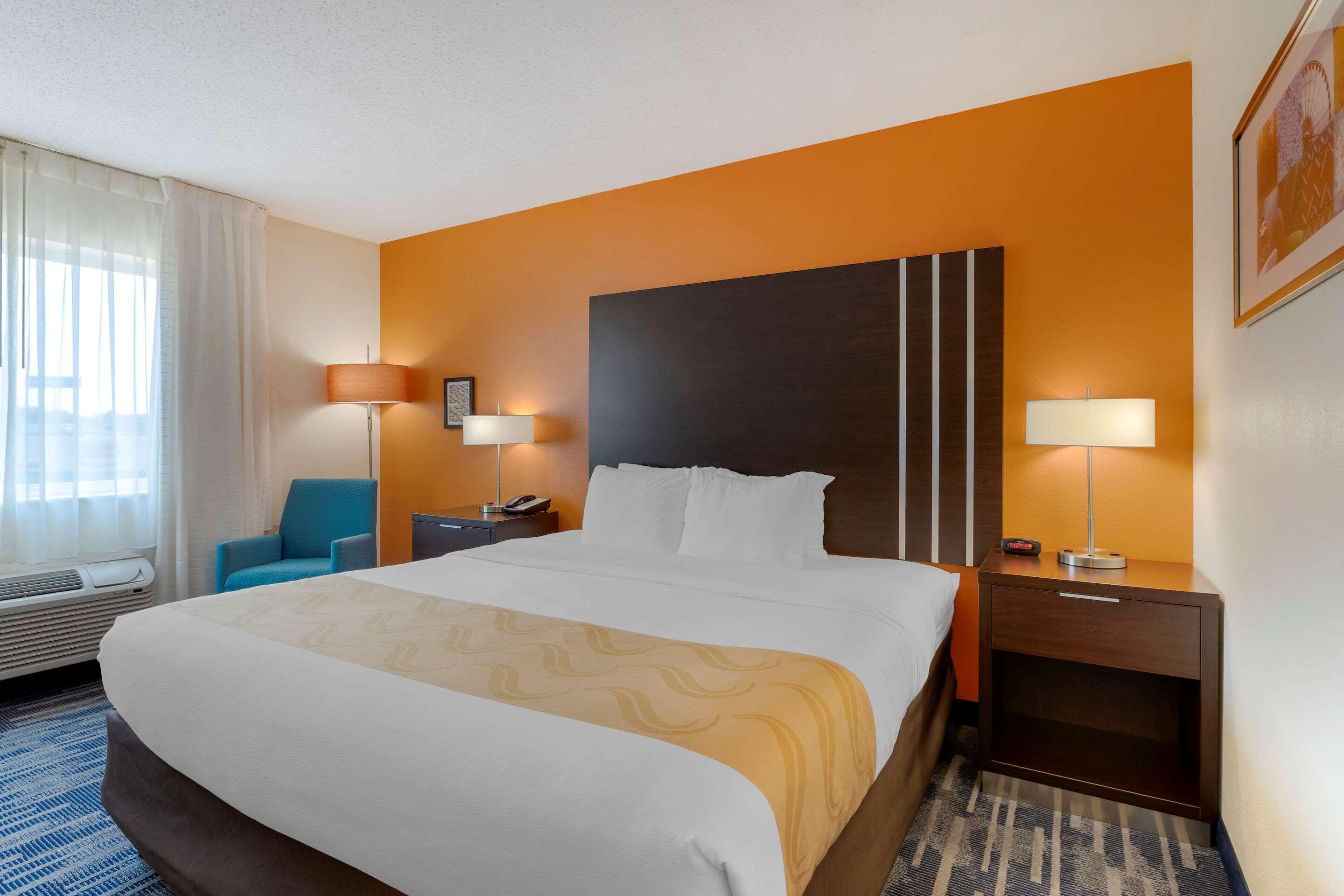 Quality & North Hotel